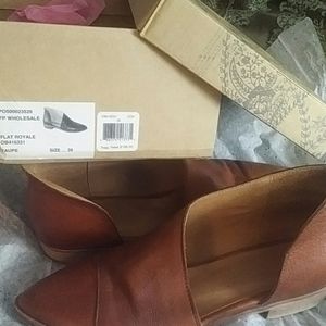 Free People Flat Royale Taupe Size 39